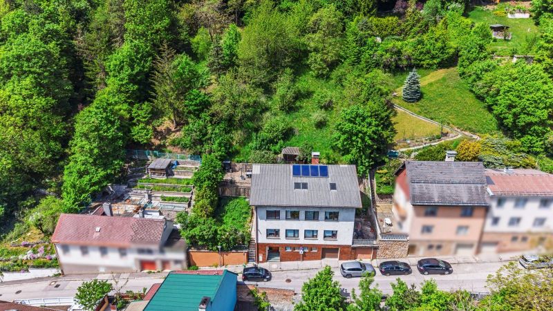 Gepflegtes Mehrfamilienhaus