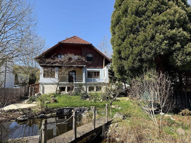 Einfamilienhaus am Fuße des Kalenderbergs